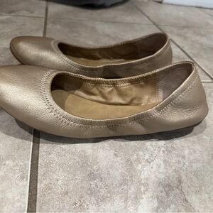 Lucky Brand Gold Flats with Flexible Design